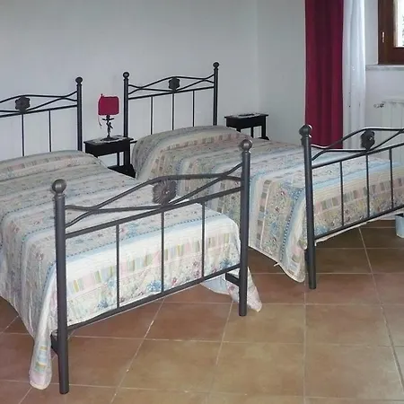 Hermitage Holidays Gallicano Esterno foto