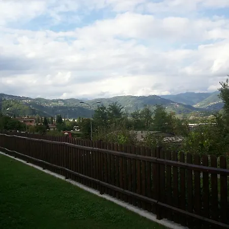Hermitage Holidays Gallicano Esterno foto